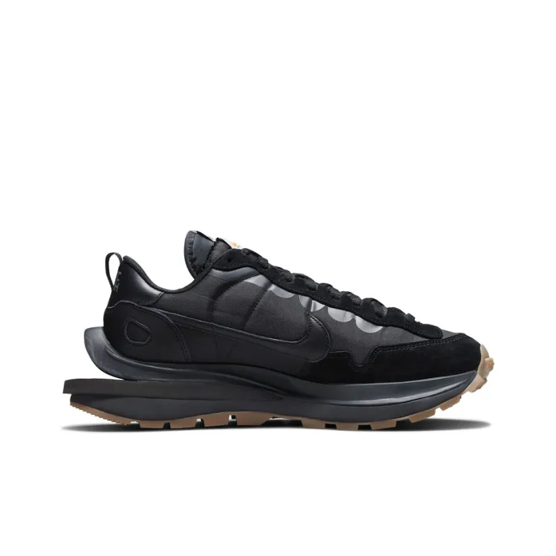 Nike Vaporwaffle Sacai Black Gum-1