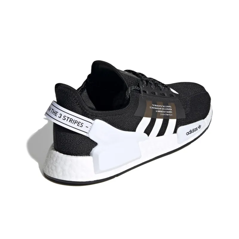 Adidas Originals NMD_R1 V2 'Core Black'-4