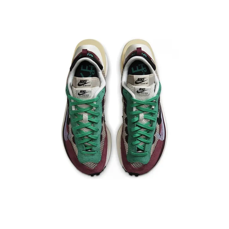 Nike Vaporwaffle Sacai Villain Red Neptune Green-3