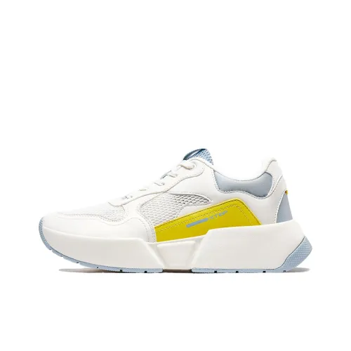 XTEP Casual Shoes Women's Low-Top White/Yellow