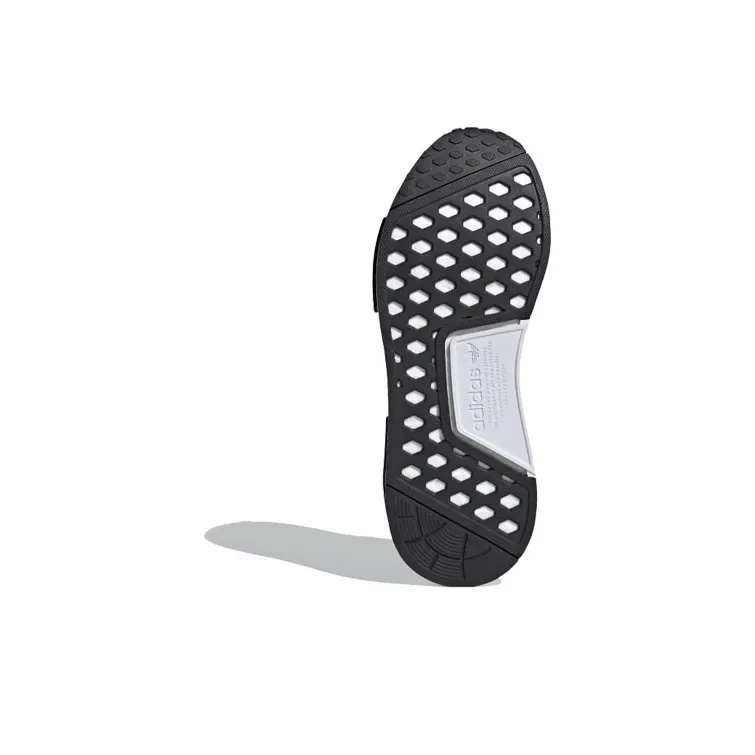 Adidas Originals NMD_R1 Core Black Cloud White-4