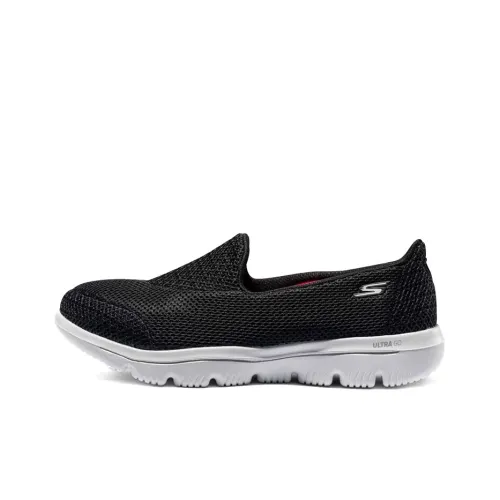 Skechers Go Walk Evolution Ultra Casual Shoes Women's Low-Top Black/White