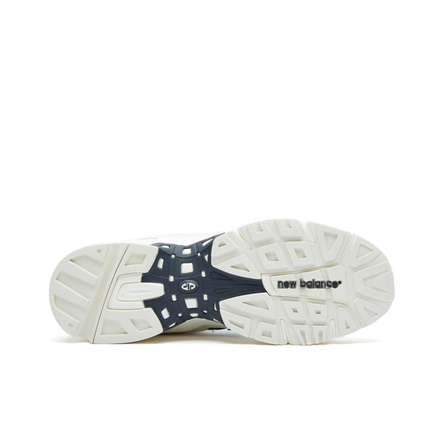 New Balance 828 White Black - POIZON