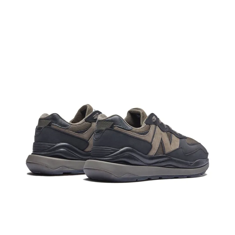 New Balance N.HOOLYWOOD X 57/40 'Black Light Brown'-4