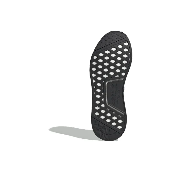 Adidas Originals Nmd R1 Gradient Monochrome Black White-4