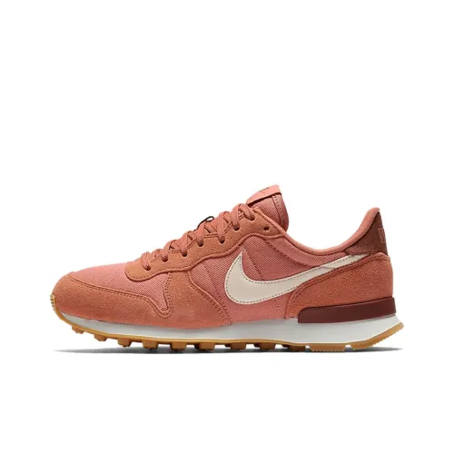 Nike Internationalist Casual Shoes Women's Low-Top Tan