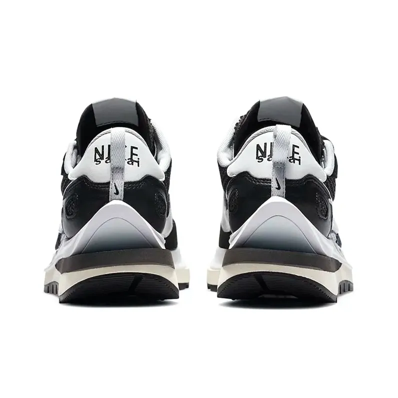 Nike Sacai X VaporWaffle 'Black White'-4