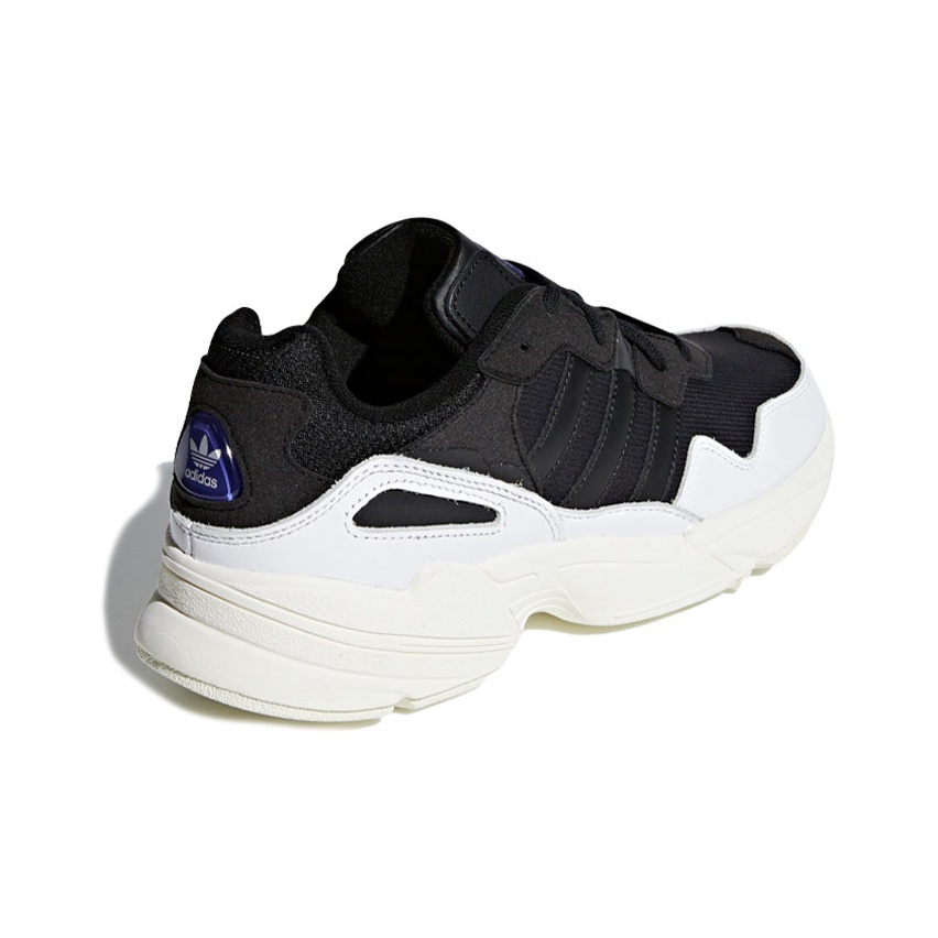Adidas Originals Yung-96 Cloud White Core Black US M 8 - POIZON