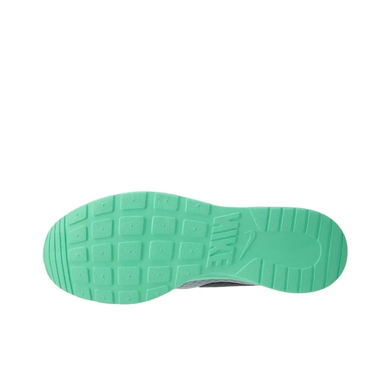 Nike Tanjun Wolf Grey/Black/Green Glow-5