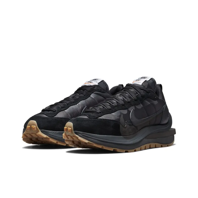 Nike Vaporwaffle Sacai Black Gum-2
