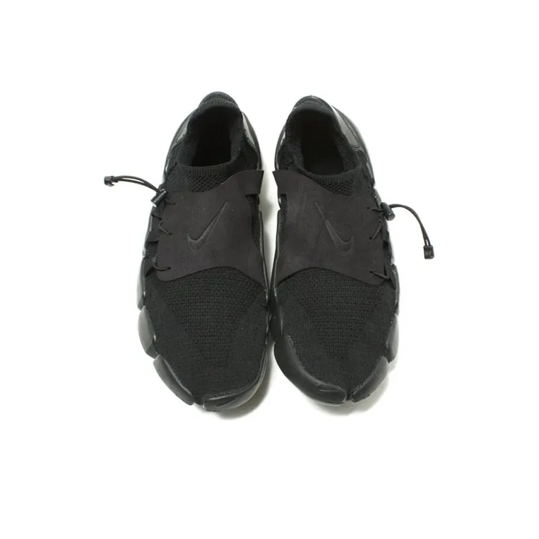 Nike Footscape Flyknit Dm Triple Black-2