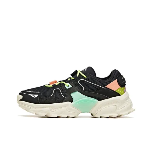 ANTA Casual Shoes Women's Low-Top Black/Ceramic Green/Ivory White