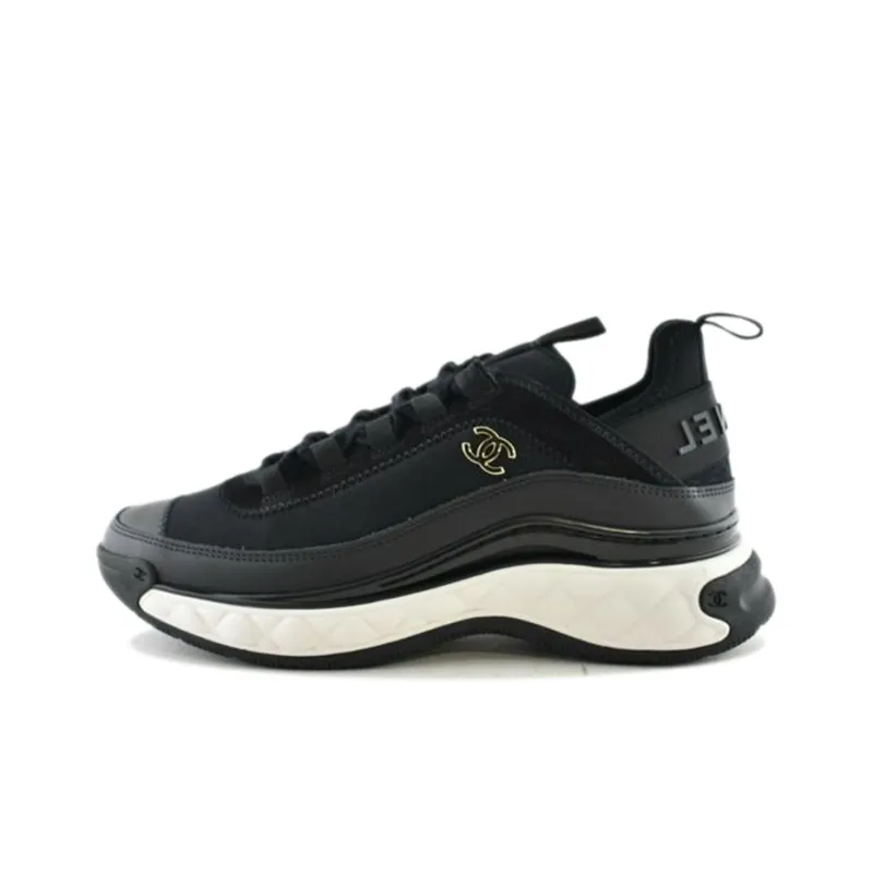 CHANEL Velvet Calfskin & Mixed Fibers Sneaker 'Black'-0