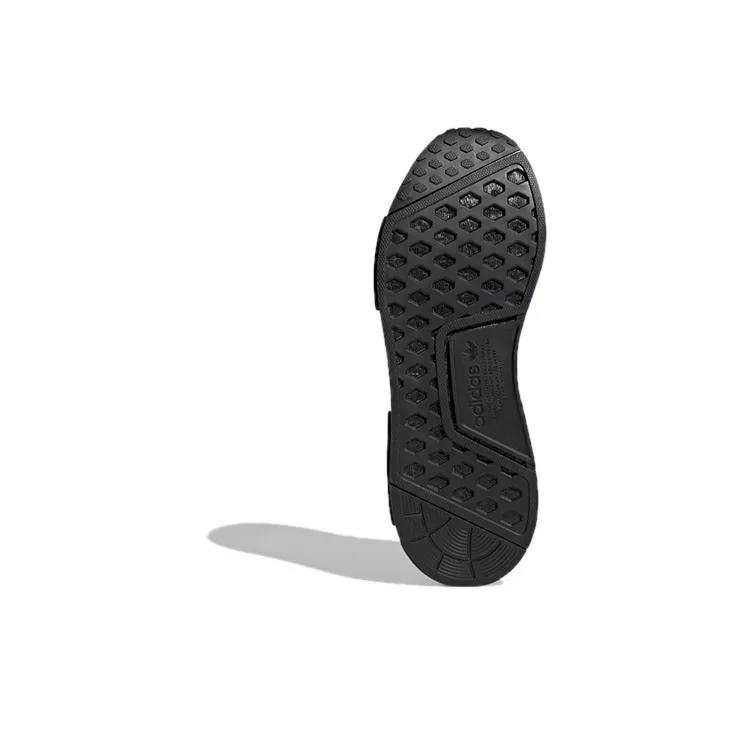 Adidas Originals Nmd R1 Primeblue Triple Black-5