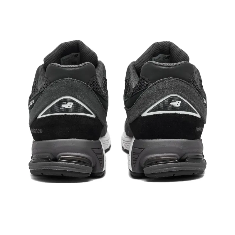 New Balance 2002R Magnet Black-3