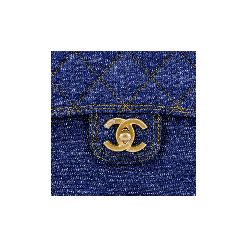 CHANEL Denim Flap Bag, Messenger Bag, Crossbody Bag, Shoulder Bag Medium Size Unisex Washed Denim Blue-3