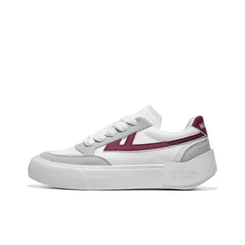 Warrior Fighting Dream Series Skateboard Shoes Unisex White Gray Wine Red