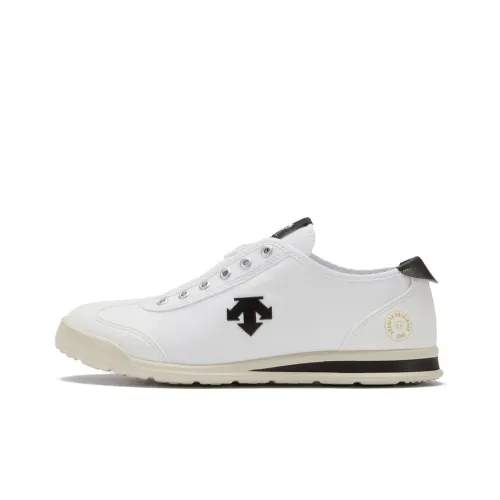 DESCENTE Chron Lifestyle Shoes Unisex Low-Top White