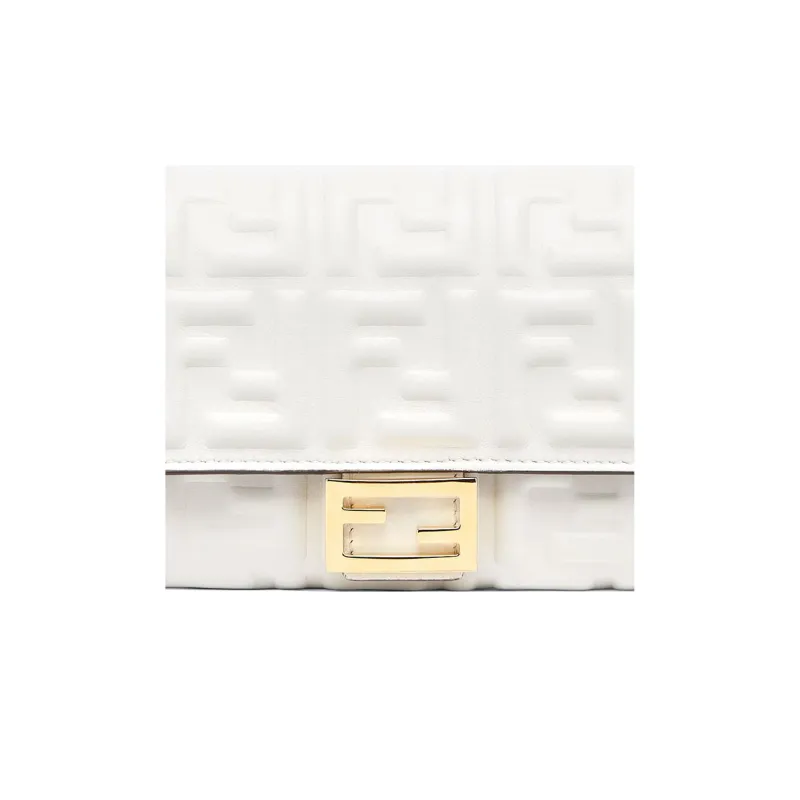 FENDI Baguette Wallets-4