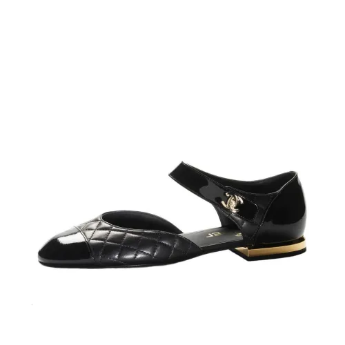 CHANEL Women's Casual Shoes Women's Black