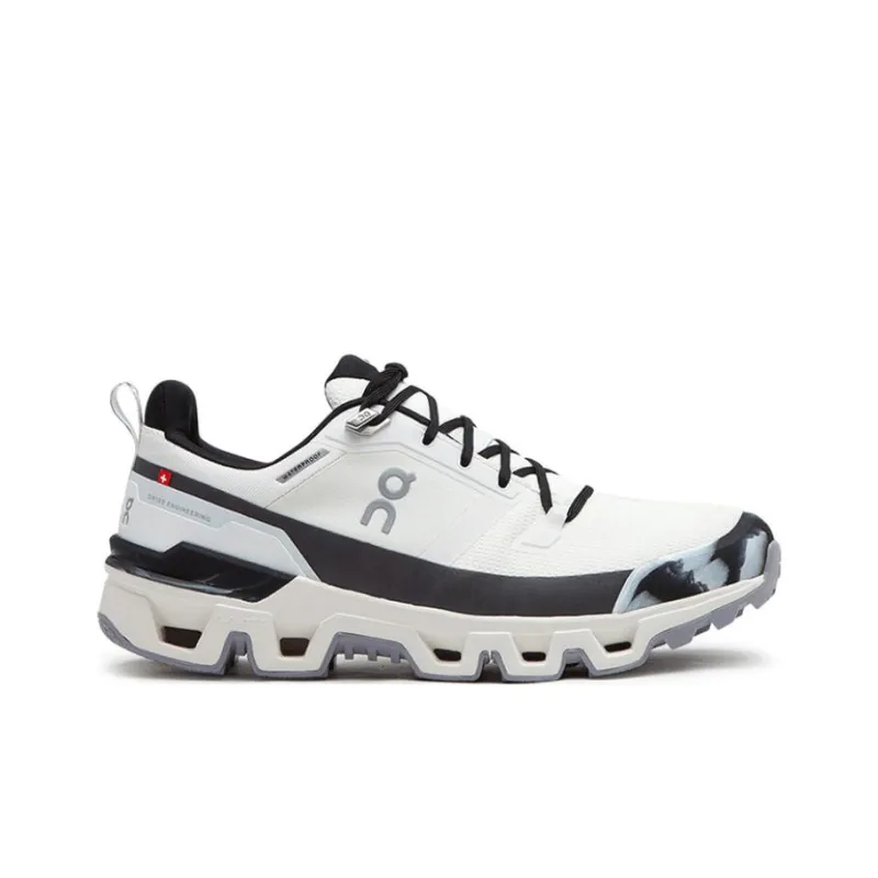 On Running Cloudwander Waterproof Ivory Black-1