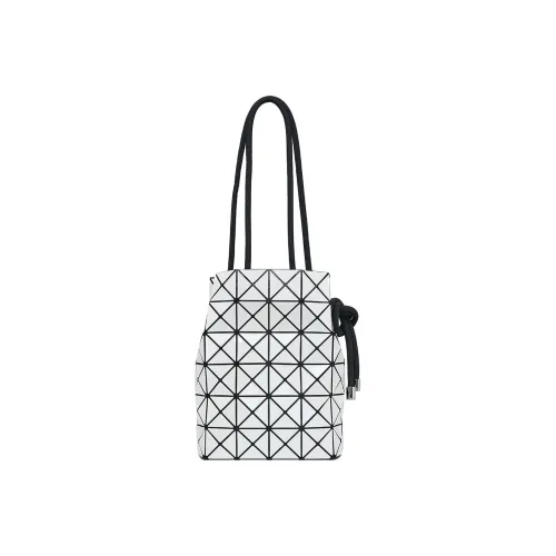ISSEY MIYAKE Wring Polarization Vinyl Chloride Resin Bucket Bag, Shoulder Bag Women's Mother Of Pearl Blue
