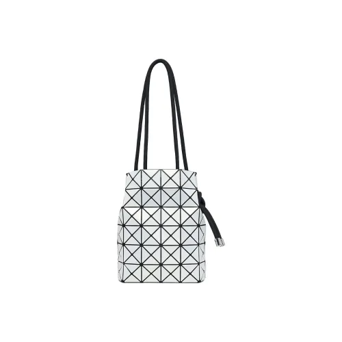 ISSEY MIYAKE Wring Polarization Vinyl Chloride Resin Bucket Bag, Shoulder Bag Women's Mother of Pearl Yellow