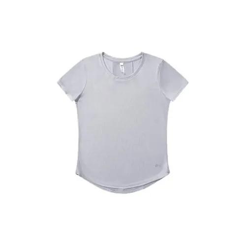 Under Armour Women T-shirt