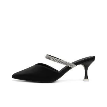 OMS Commute Versatile, French Elegance Closed Toe, Fashion Sandal, Women's