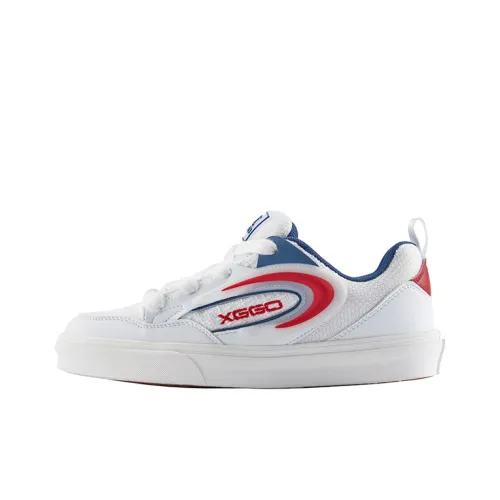 XIANGGUAN XGGO Sports Casual Puffy Shoes Slip Resistant Breathable Low Top Skateboard Shoes Unisex