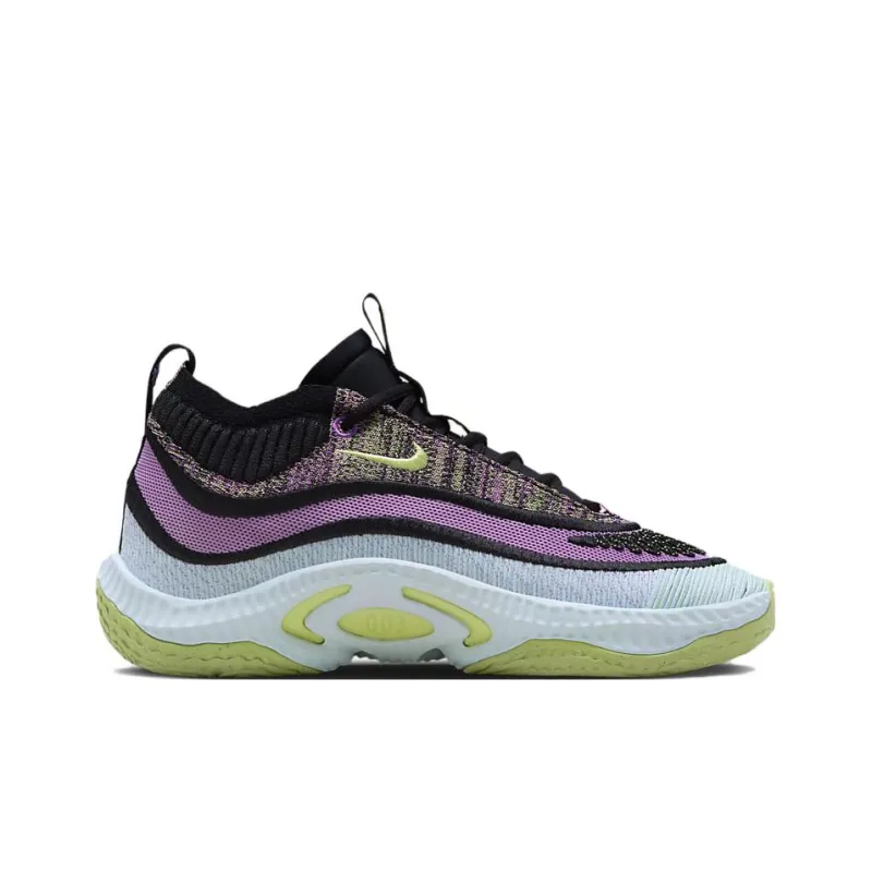 Nike Cosmic Unity 3 Spotlight-1