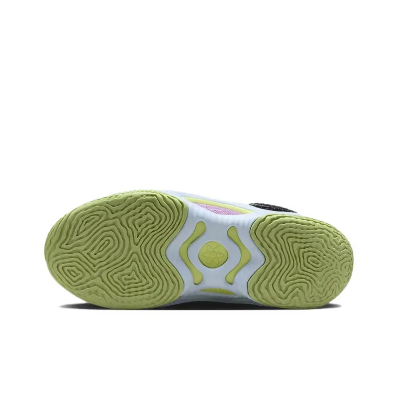 Nike Cosmic Unity 3 Spotlight-4
