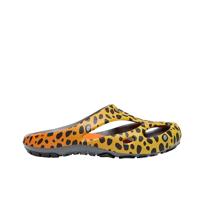 KEEN Shanti ARTS Beach Sandals Men's Orange Black, Leopard Print-1
