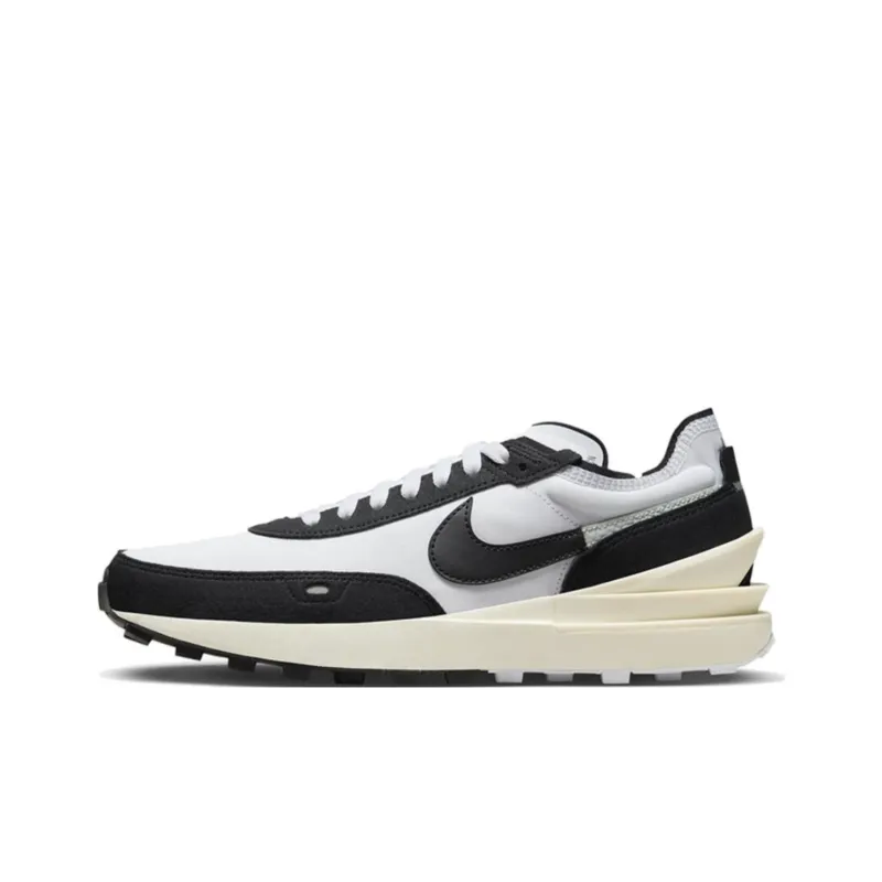 Nike Waffle One SE "Panda"-0