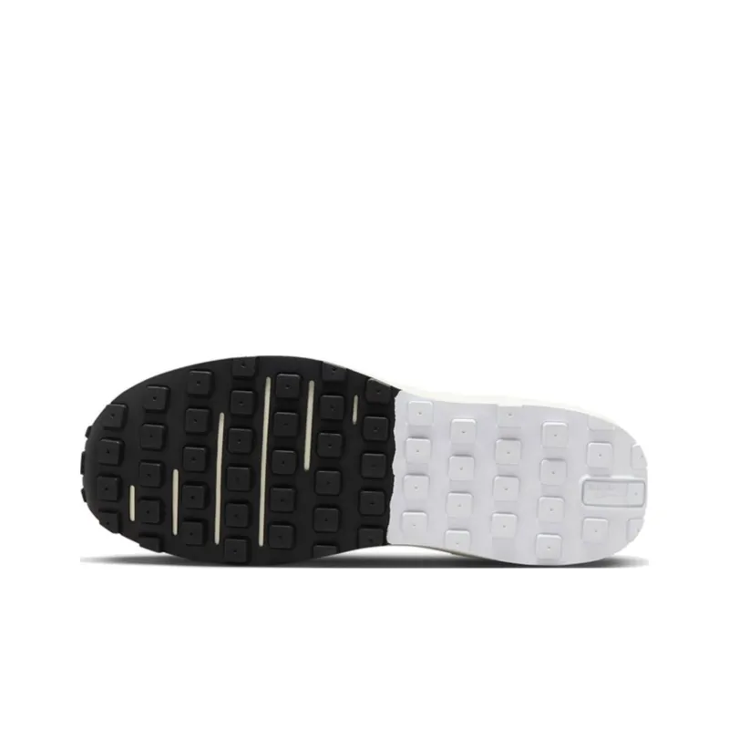 Nike Waffle One SE "Panda"-4