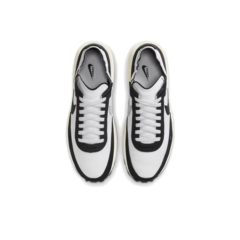 Nike Waffle One SE "Panda"-2