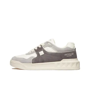 Valentino Garavani One Stud XL Leather Sneakers