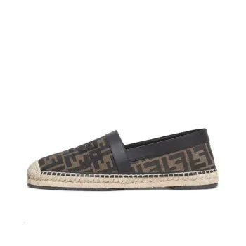 FENDI Logo Embroidered Slip-On Espadrillas
