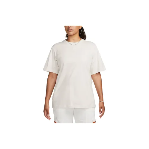 Nike Sportswear Women's Loose Fit T-Shirt White