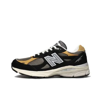 New Balance 990v3 MiUSA Black Tan