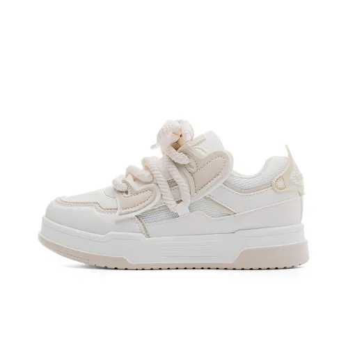 WARRIOR Skateboard Shoes Women's Low-Top Off White