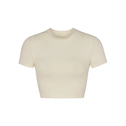 Skims T-Shirts Women's Off White