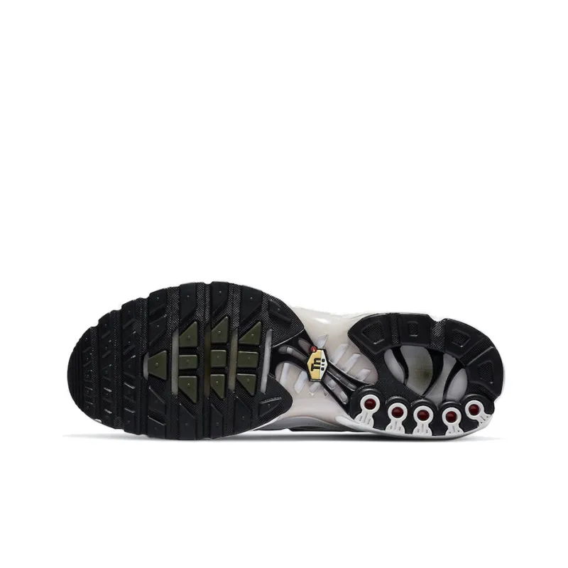 Nike Air Max Plus Brushstroke Camo-5