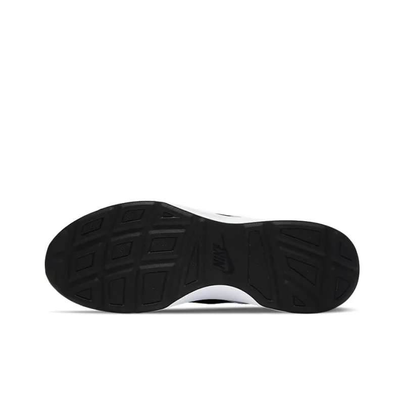 Nike Wearallday Wntr 'Black White Green'-5
