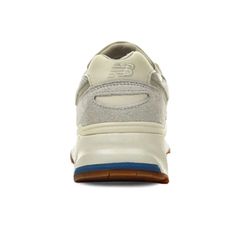 New Balance 999 'Powder Angora'-4