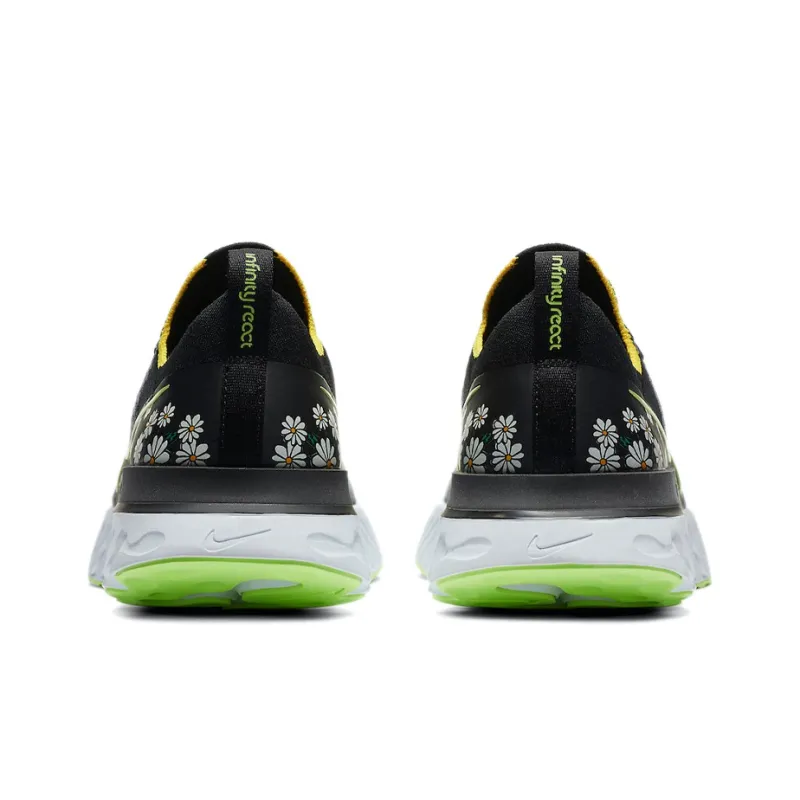 nike air max pro streak on feet and inches