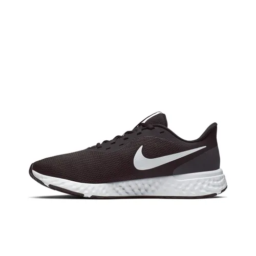 Nike REVOLUTION 5 Running Shoes Men Low-Top Black/White