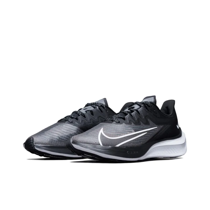 Nike Zoom Gravity 2-2