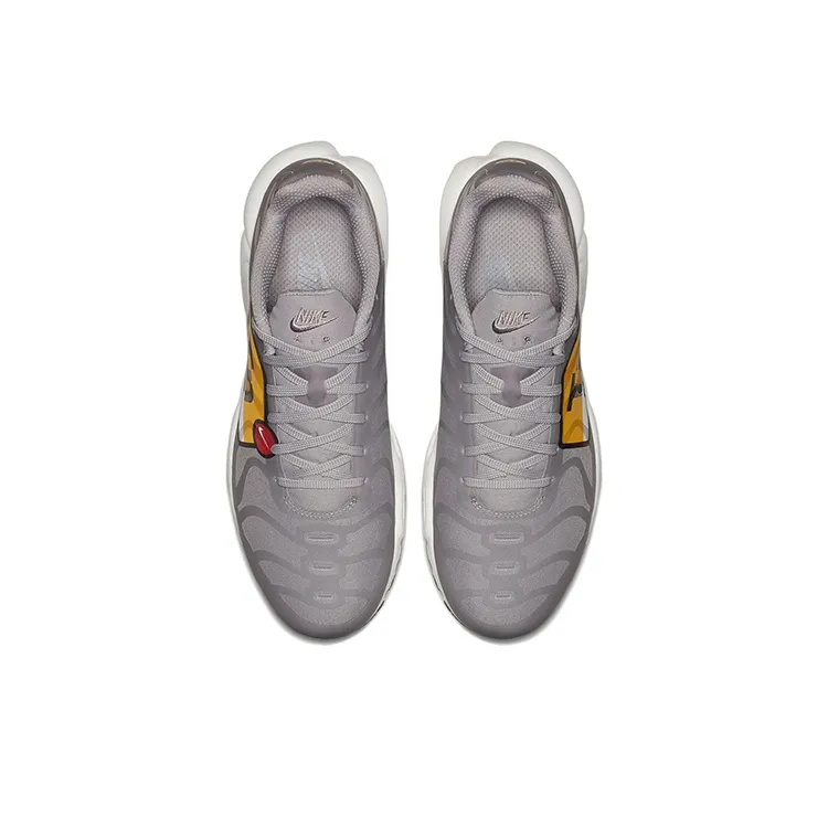Nike Air Max Plus Big Logo Wolf Grey-3