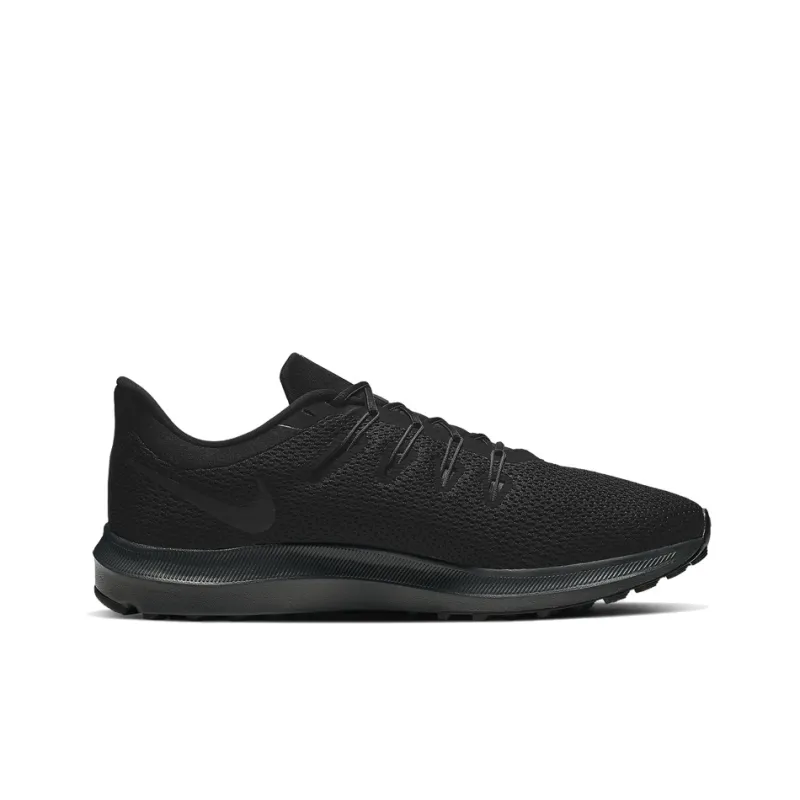 Nike Quest 2 'Triple Black'-1